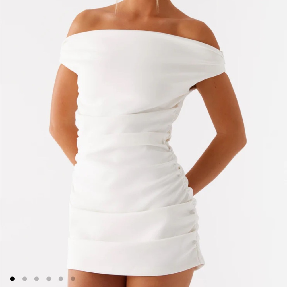Peppermayo exclusive - Morgan off the shoulder mini